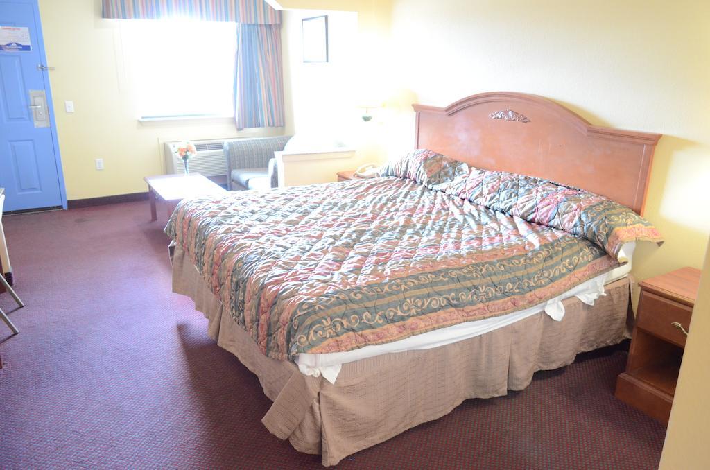 America'S Best Value Inn & Suites - Rosenberg/Houston Екстер'єр фото