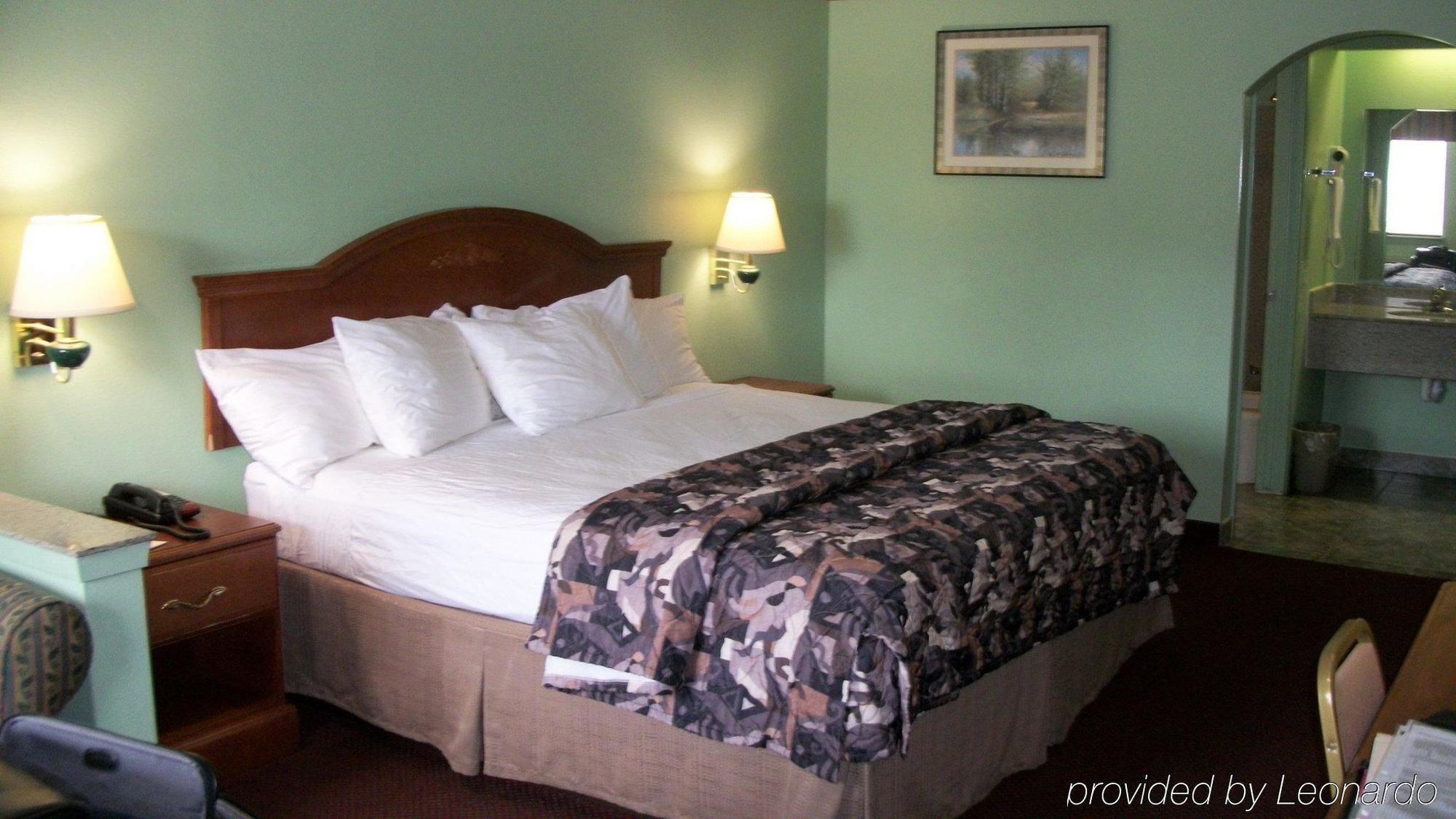America'S Best Value Inn & Suites - Rosenberg/Houston Номер фото