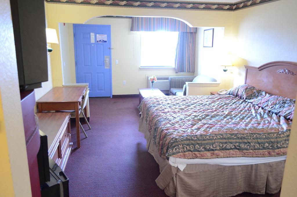 America'S Best Value Inn & Suites - Rosenberg/Houston Екстер'єр фото